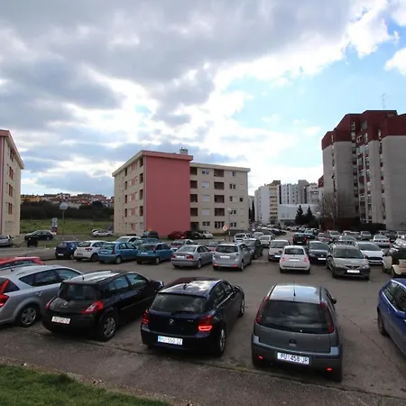Mladen Apartment *