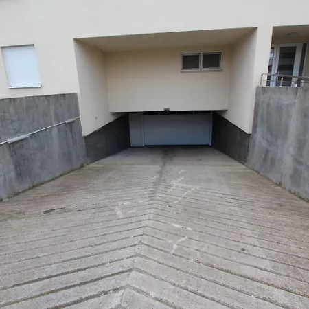 Mladen Appartement *