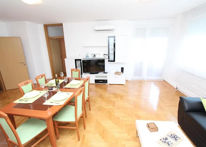 Mladen Apartment